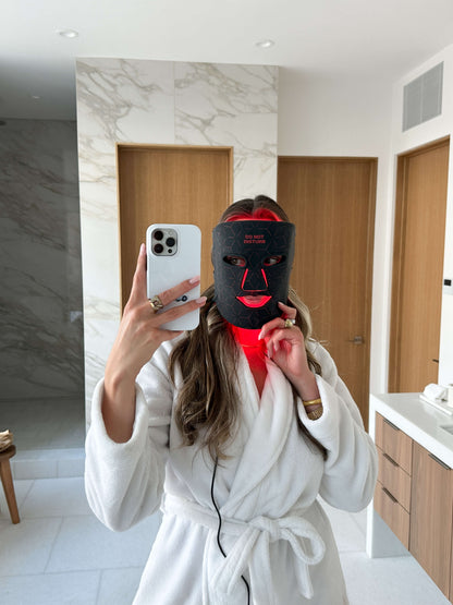The Mask Light Therapy Face Mask - 92 LEDs, 4 Wavelengths